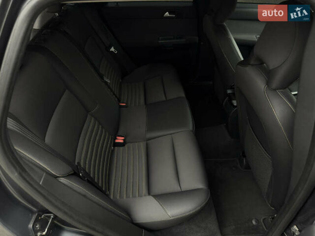 Серый Вольво В50, объемом двигателя 1.6 л и пробегом 240 тыс. км за 7999 $, фото 80 на Automoto.ua