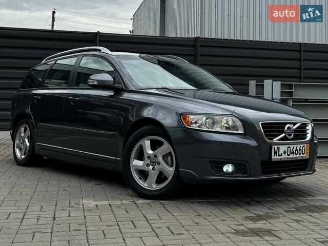 Серый Вольво В50, объемом двигателя 1.6 л и пробегом 280 тыс. км за 8700 $, фото 44 на Automoto.ua