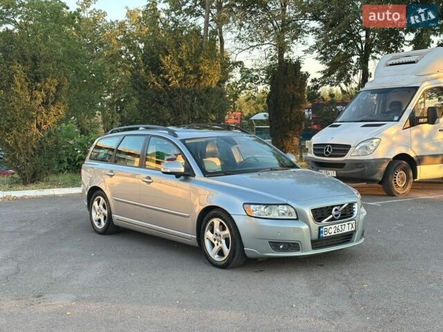 Сірий Вольво V50, об'ємом двигуна 1.56 л та пробігом 272 тис. км за 8200 $, фото 68 на Automoto.ua