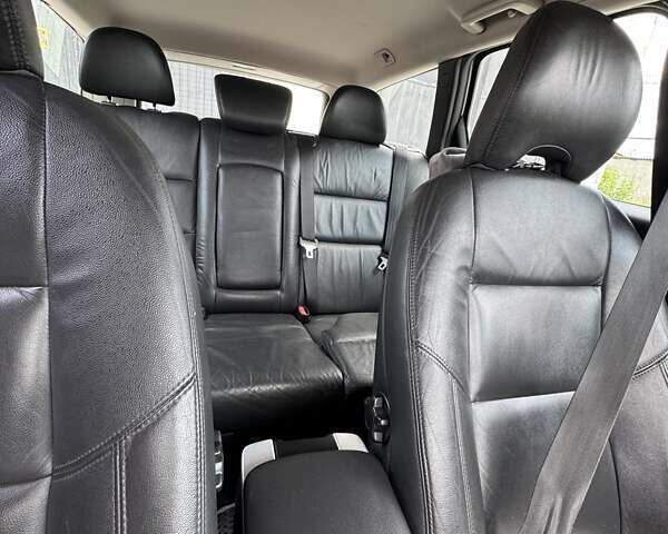 Серый Вольво В50, объемом двигателя 1.56 л и пробегом 236 тыс. км за 8000 $, фото 15 на Automoto.ua