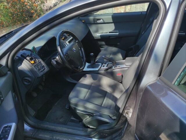 Сірий Вольво V50, об'ємом двигуна 1.6 л та пробігом 233 тис. км за 6500 $, фото 5 на Automoto.ua