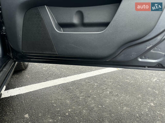 Серый Вольво В50, объемом двигателя 2 л и пробегом 205 тыс. км за 9200 $, фото 86 на Automoto.ua