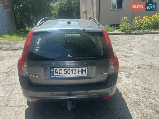 Серый Вольво В50, объемом двигателя 1.56 л и пробегом 265 тыс. км за 7200 $, фото 24 на Automoto.ua
