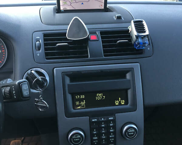 Сірий Вольво V50, об'ємом двигуна 1.6 л та пробігом 300 тис. км за 8500 $, фото 14 на Automoto.ua