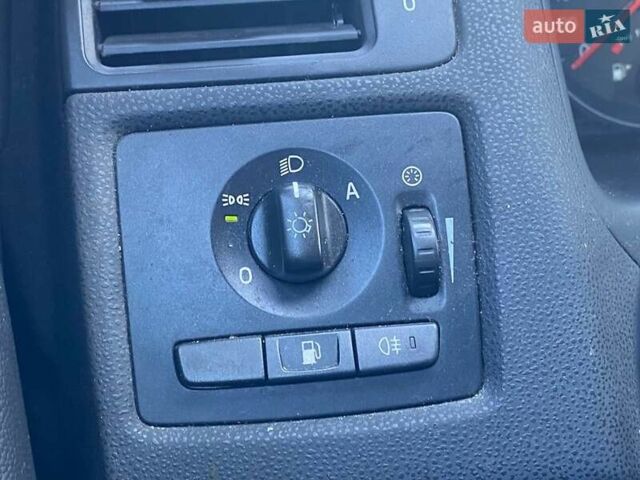 Серый Вольво В50, объемом двигателя 1.56 л и пробегом 224 тыс. км за 6990 $, фото 19 на Automoto.ua