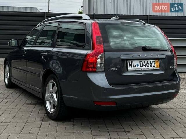 Серый Вольво В50, объемом двигателя 1.6 л и пробегом 280 тыс. км за 8700 $, фото 49 на Automoto.ua
