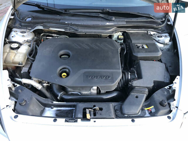 Сірий Вольво V50, об'ємом двигуна 1.6 л та пробігом 300 тис. км за 8500 $, фото 17 на Automoto.ua