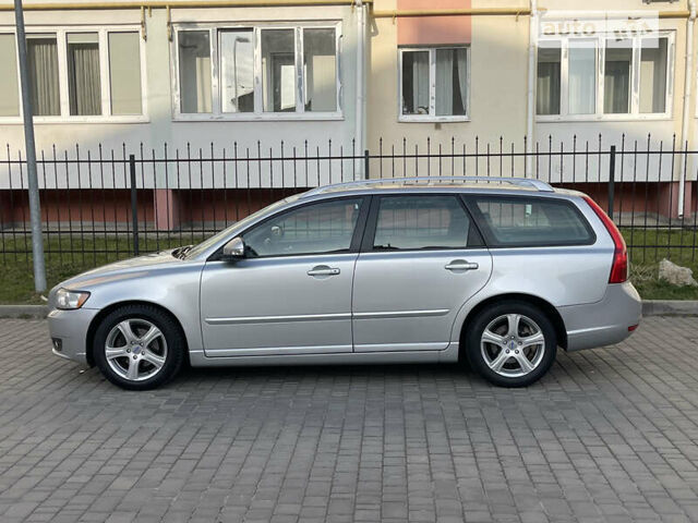 Сірий Вольво V50, об'ємом двигуна 1.6 л та пробігом 216 тис. км за 7999 $, фото 7 на Automoto.ua