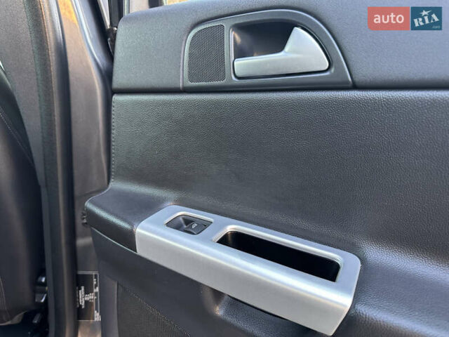 Серый Вольво В50, объемом двигателя 1.6 л и пробегом 215 тыс. км за 7499 $, фото 138 на Automoto.ua