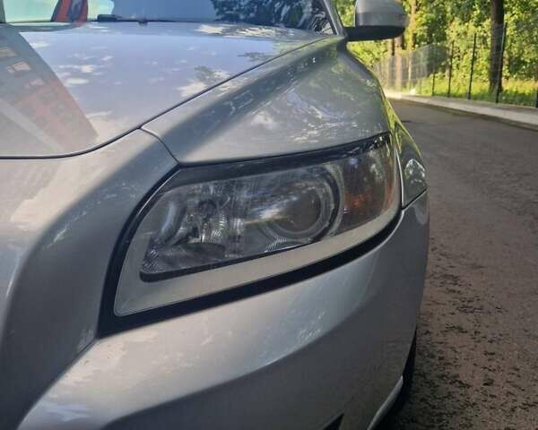 Серый Вольво В50, объемом двигателя 1.6 л и пробегом 191 тыс. км за 8700 $, фото 18 на Automoto.ua