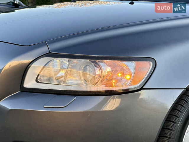 Серый Вольво В50, объемом двигателя 1.6 л и пробегом 215 тыс. км за 7499 $, фото 11 на Automoto.ua