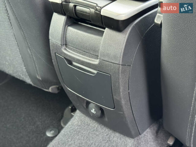 Сірий Вольво V50, об'ємом двигуна 1.6 л та пробігом 218 тис. км за 8899 $, фото 87 на Automoto.ua
