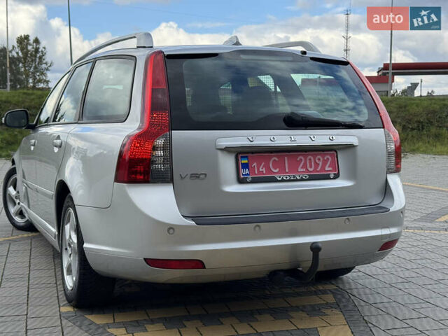 Сірий Вольво V50, об'ємом двигуна 1.6 л та пробігом 212 тис. км за 8999 $, фото 21 на Automoto.ua