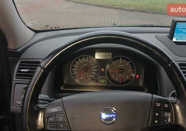 Сірий Вольво V50, об'ємом двигуна 0 л та пробігом 225 тис. км за 8750 $, фото 43 на Automoto.ua