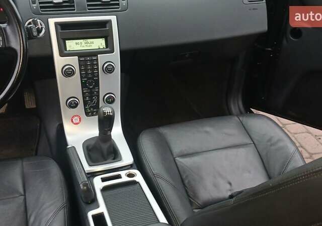 Сірий Вольво V50, об'ємом двигуна 0 л та пробігом 225 тис. км за 8750 $, фото 41 на Automoto.ua