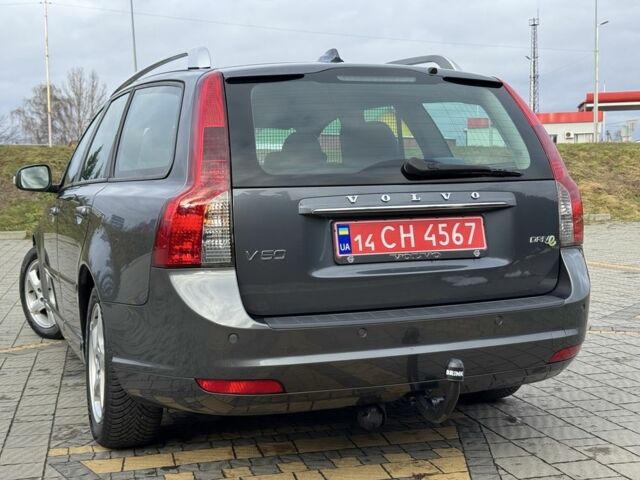 Сірий Вольво V50, об'ємом двигуна 1.6 л та пробігом 218 тис. км за 8799 $, фото 3 на Automoto.ua