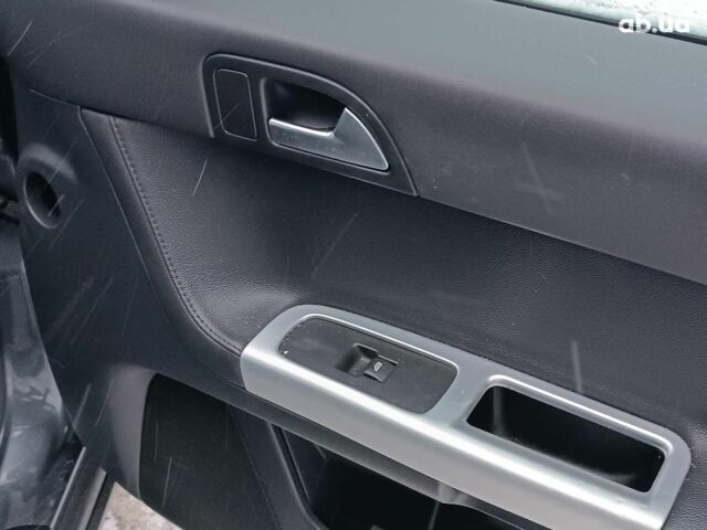 Сірий Вольво V50, об'ємом двигуна 1.6 л та пробігом 259 тис. км за 8190 $, фото 31 на Automoto.ua