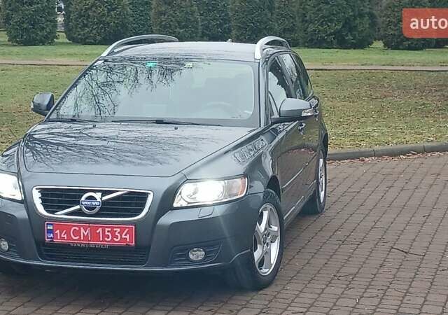 Сірий Вольво V50, об'ємом двигуна 0 л та пробігом 225 тис. км за 8750 $, фото 90 на Automoto.ua