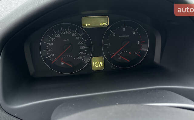 Серый Вольво В50, объемом двигателя 1.6 л и пробегом 219 тыс. км за 9700 $, фото 3 на Automoto.ua