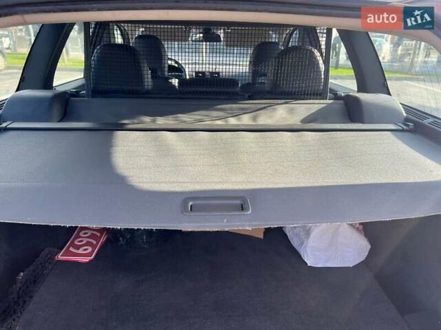 Серый Вольво В50, объемом двигателя 1.6 л и пробегом 245 тыс. км за 8850 $, фото 14 на Automoto.ua