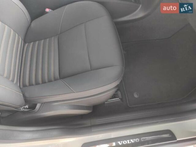 Сірий Вольво V50, об'ємом двигуна 1.56 л та пробігом 190 тис. км за 8600 $, фото 17 на Automoto.ua