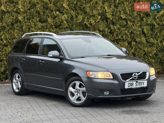 Серый Вольво В50, объемом двигателя 1.6 л и пробегом 222 тыс. км за 8500 $, фото 11 на Automoto.ua