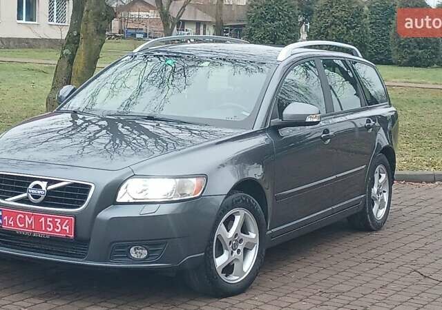 Сірий Вольво V50, об'ємом двигуна 0 л та пробігом 225 тис. км за 8750 $, фото 80 на Automoto.ua