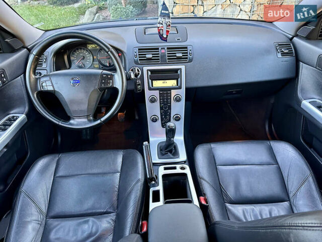 Серый Вольво В50, объемом двигателя 1.6 л и пробегом 215 тыс. км за 7499 $, фото 16 на Automoto.ua