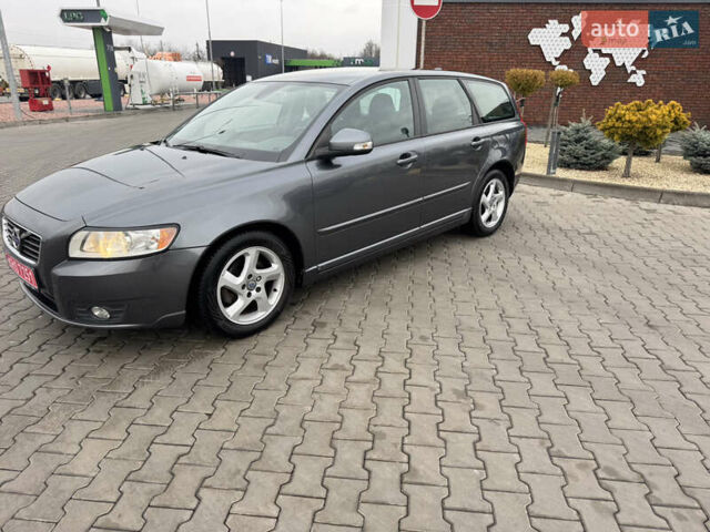 Сірий Вольво V50, об'ємом двигуна 1.6 л та пробігом 200 тис. км за 9300 $, фото 3 на Automoto.ua