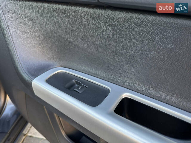 Серый Вольво В50, объемом двигателя 1.6 л и пробегом 215 тыс. км за 7499 $, фото 141 на Automoto.ua