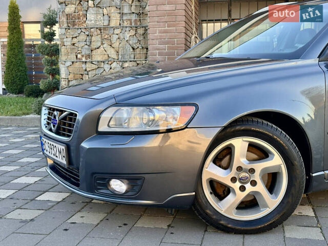 Серый Вольво В50, объемом двигателя 1.6 л и пробегом 215 тыс. км за 7499 $, фото 34 на Automoto.ua