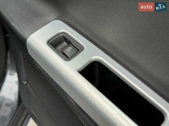 Сірий Вольво V50, об'ємом двигуна 1.6 л та пробігом 218 тис. км за 8899 $, фото 80 на Automoto.ua