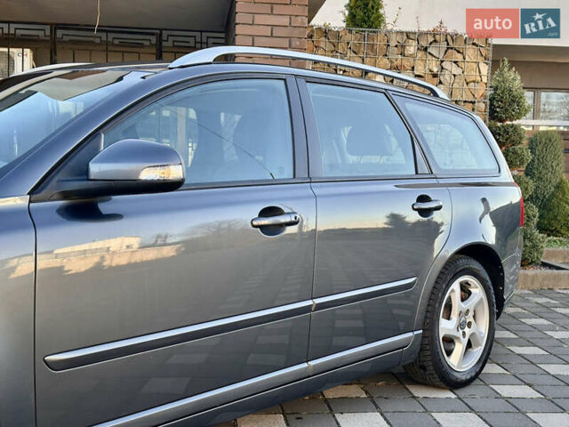 Серый Вольво В50, объемом двигателя 1.6 л и пробегом 215 тыс. км за 7499 $, фото 35 на Automoto.ua