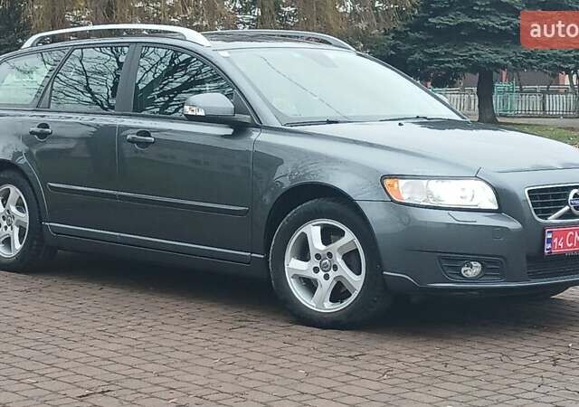 Сірий Вольво V50, об'ємом двигуна 0 л та пробігом 225 тис. км за 8750 $, фото 54 на Automoto.ua