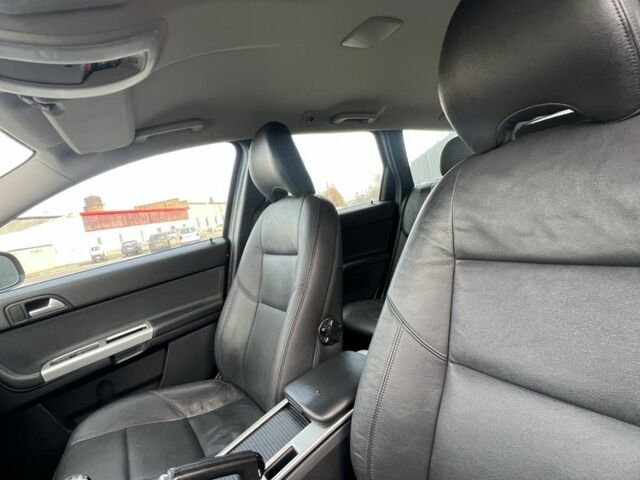 Серый Вольво В50, объемом двигателя 1.6 л и пробегом 240 тыс. км за 8999 $, фото 8 на Automoto.ua