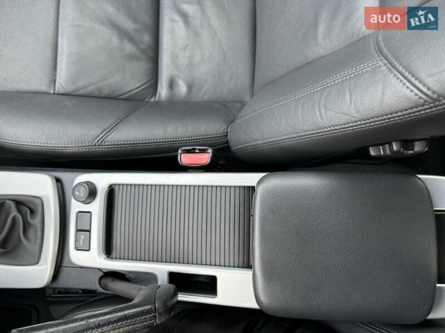 Сірий Вольво V50, об'ємом двигуна 1.6 л та пробігом 218 тис. км за 8899 $, фото 61 на Automoto.ua