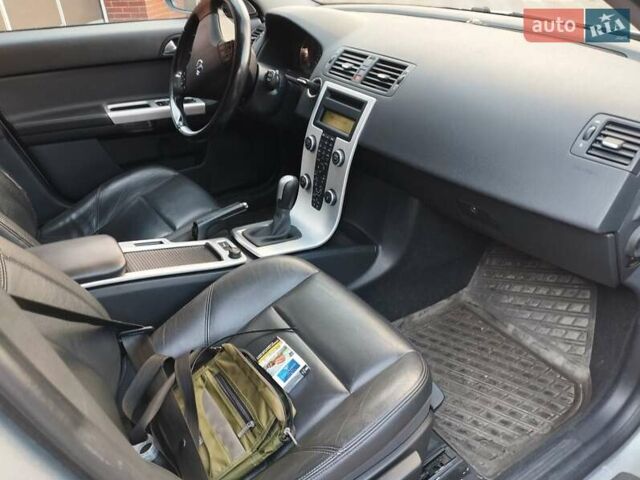 Сірий Вольво V50, об'ємом двигуна 1.6 л та пробігом 170 тис. км за 8100 $, фото 12 на Automoto.ua