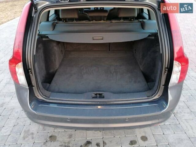 Сірий Вольво V50, об'ємом двигуна 1.6 л та пробігом 197 тис. км за 8499 $, фото 36 на Automoto.ua