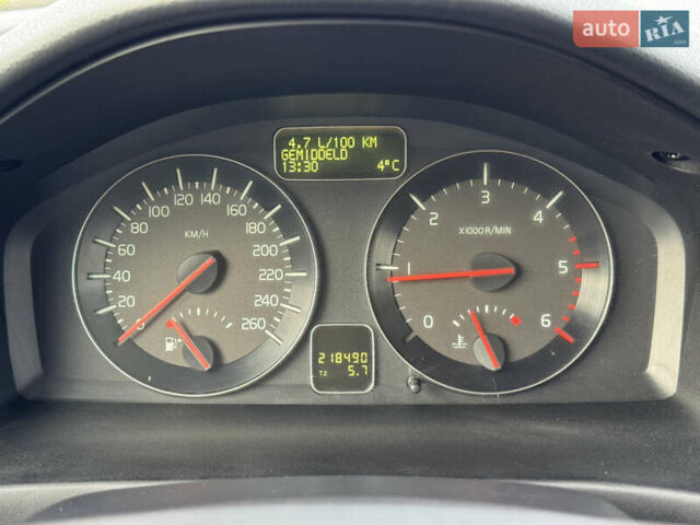 Сірий Вольво V50, об'ємом двигуна 1.6 л та пробігом 218 тис. км за 8899 $, фото 49 на Automoto.ua