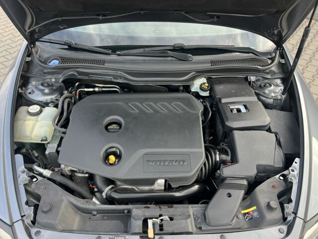 Серый Вольво В50, объемом двигателя 1.6 л и пробегом 240 тыс. км за 8999 $, фото 6 на Automoto.ua