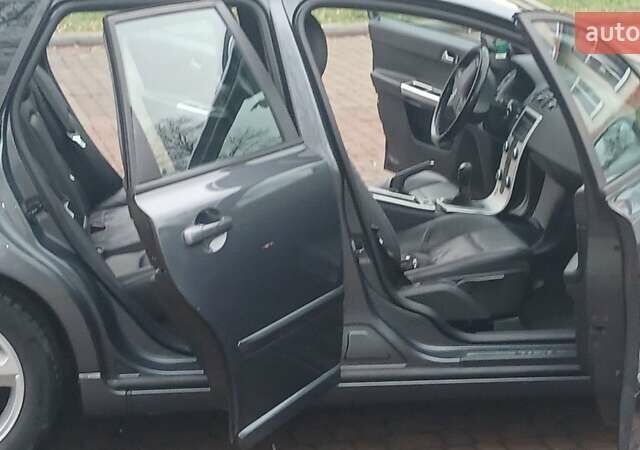 Сірий Вольво V50, об'ємом двигуна 0 л та пробігом 225 тис. км за 8750 $, фото 35 на Automoto.ua