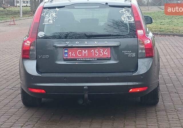 Сірий Вольво V50, об'ємом двигуна 0 л та пробігом 225 тис. км за 8750 $, фото 70 на Automoto.ua