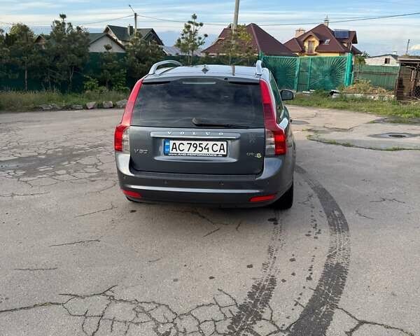 Серый Вольво В50, объемом двигателя 1.6 л и пробегом 255 тыс. км за 6900 $, фото 8 на Automoto.ua