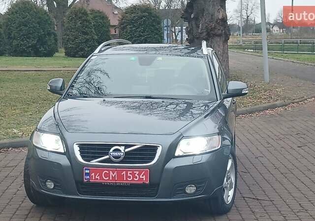 Сірий Вольво V50, об'ємом двигуна 0 л та пробігом 225 тис. км за 8750 $, фото 27 на Automoto.ua