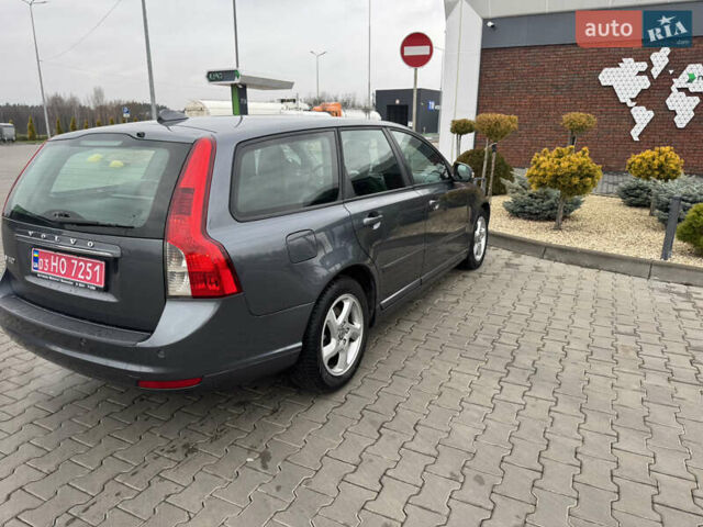 Сірий Вольво V50, об'ємом двигуна 1.6 л та пробігом 200 тис. км за 9300 $, фото 7 на Automoto.ua
