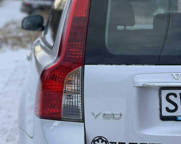 Сірий Вольво V50, об'ємом двигуна 1.6 л та пробігом 240 тис. км за 8000 $, фото 10 на Automoto.ua