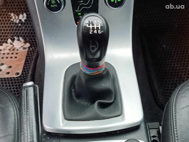 Сірий Вольво V50, об'ємом двигуна 1.6 л та пробігом 259 тис. км за 8190 $, фото 25 на Automoto.ua