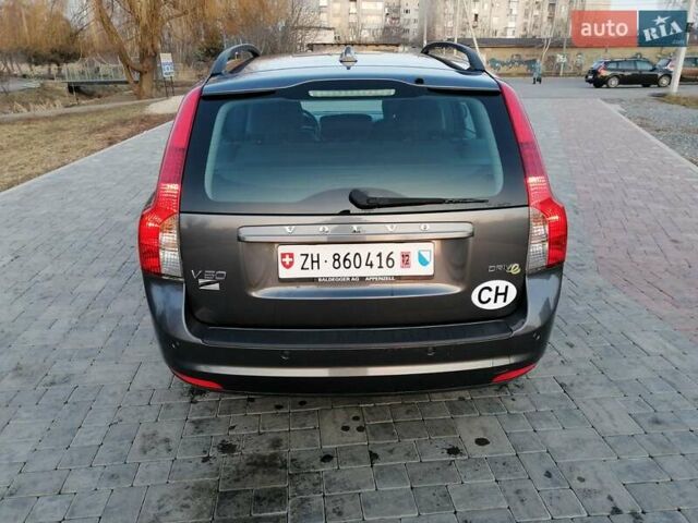 Сірий Вольво V50, об'ємом двигуна 1.6 л та пробігом 197 тис. км за 8499 $, фото 1 на Automoto.ua