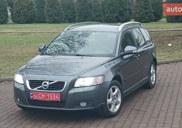 Сірий Вольво V50, об'ємом двигуна 0 л та пробігом 225 тис. км за 8750 $, фото 33 на Automoto.ua