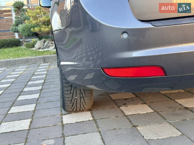 Серый Вольво В50, объемом двигателя 1.6 л и пробегом 215 тыс. км за 7499 $, фото 85 на Automoto.ua